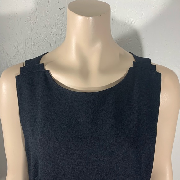 3/$30 - Simon Chang Sleeveless Black Top Size 12 - Picture 3 of 7